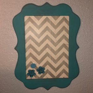 room decor: bulletin board
